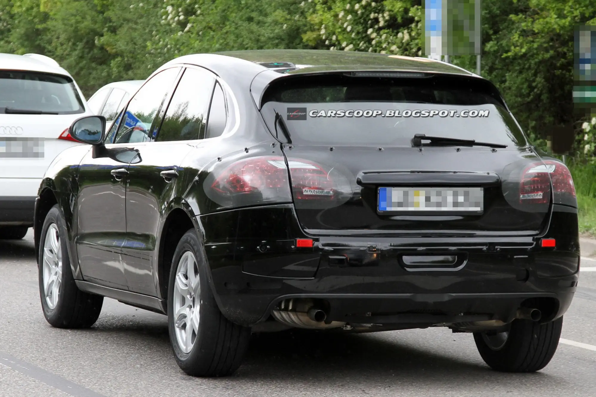 Porsche Macan foto spia maggio 2012 - 9