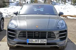Porsche Macan GTS - Foto spia - 1