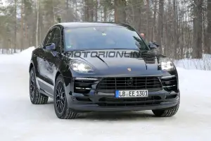 Porsche Macan MY 2018 - Foto spia 08-02-2017