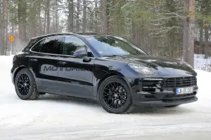 Porsche Macan MY 2018 - Foto spia 08-02-2017