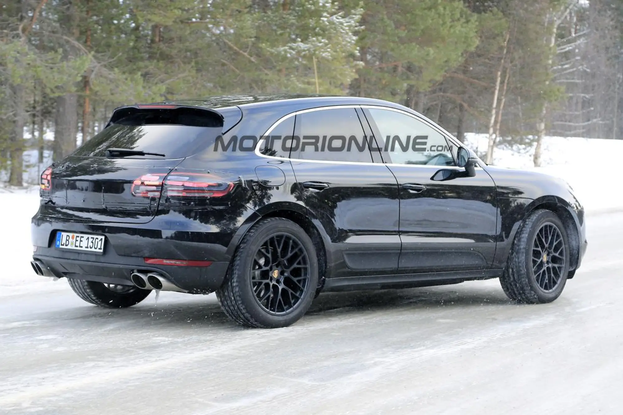 Porsche Macan MY 2018 - Foto spia 08-02-2017 - 6