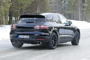 Porsche Macan MY 2018 - Foto spia 08-02-2017 - 7