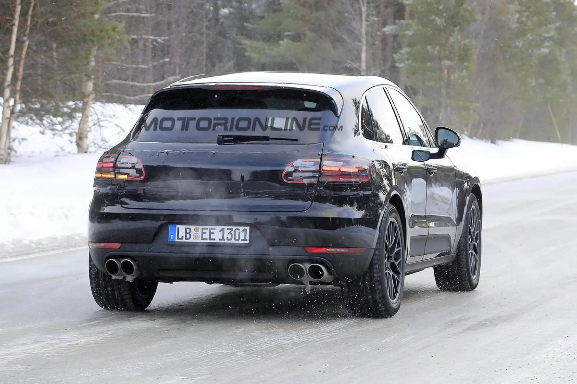 Porsche Macan MY 2018 - Foto spia 08-02-2017 - 8