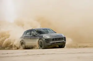 Porsche Macan - Nuove foto ufficiali - 6