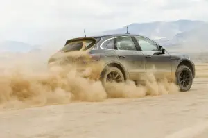 Porsche Macan - Nuove foto ufficiali