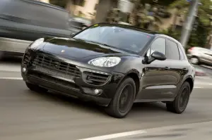 Porsche Macan - Nuove foto ufficiali - 14