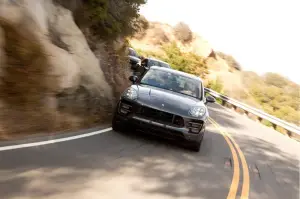 Porsche Macan - Nuove foto ufficiali