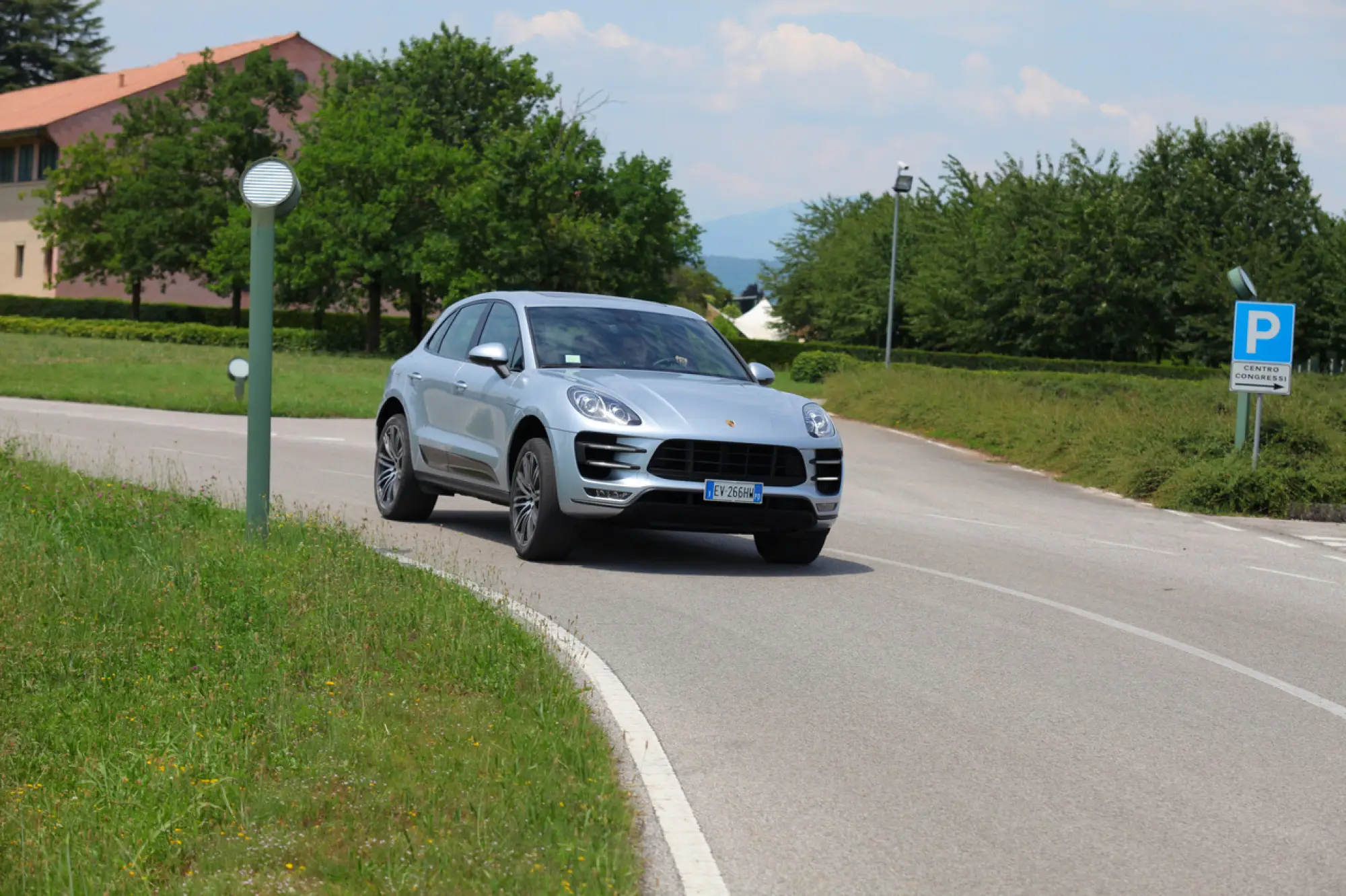 Porsche Macan Test Drive - 78