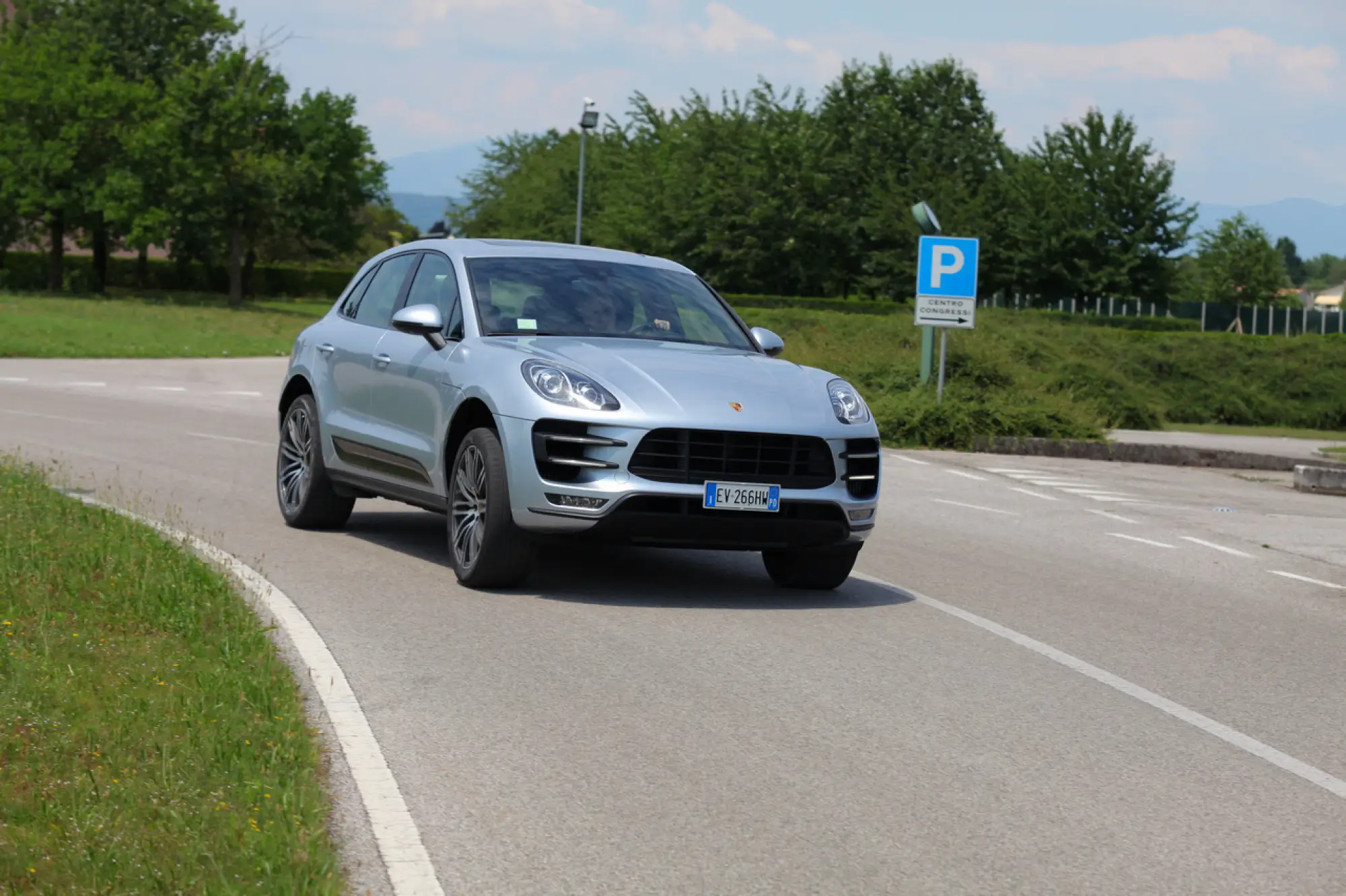 Porsche Macan Test Drive - 79