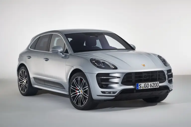 Porsche Macan Turbo con Performance Package - 3