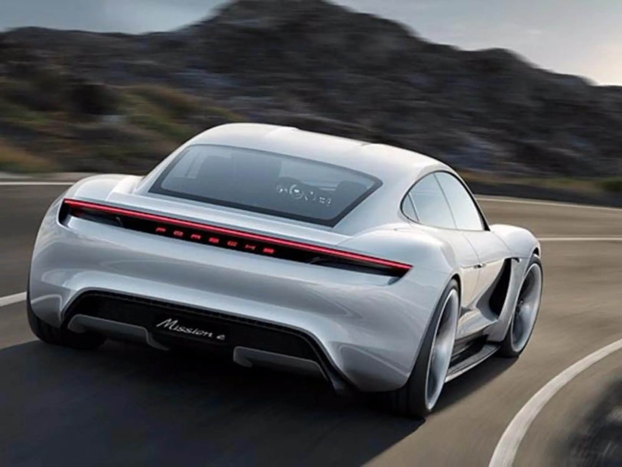 Porsche Mission E 1 agosto 2016 - 10