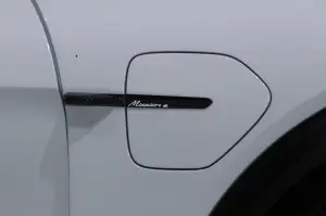 Porsche Mission E Cross Turismo (foto live) - Salone di Ginevra 2018