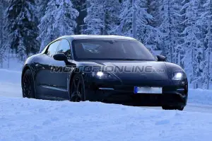 Porsche Mission E - Foto spia 06-12-2017