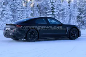 Porsche Mission E - Foto spia 06-12-2017