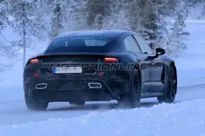 Porsche Mission E - Foto spia 06-12-2017