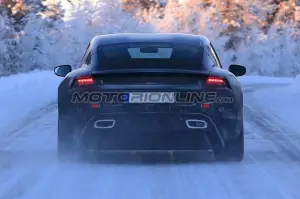 Porsche Mission E - Foto spia 06-12-2017 - 14