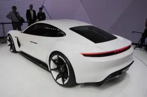 Porsche Mission E - Salone di Francoforte 2015 - 5