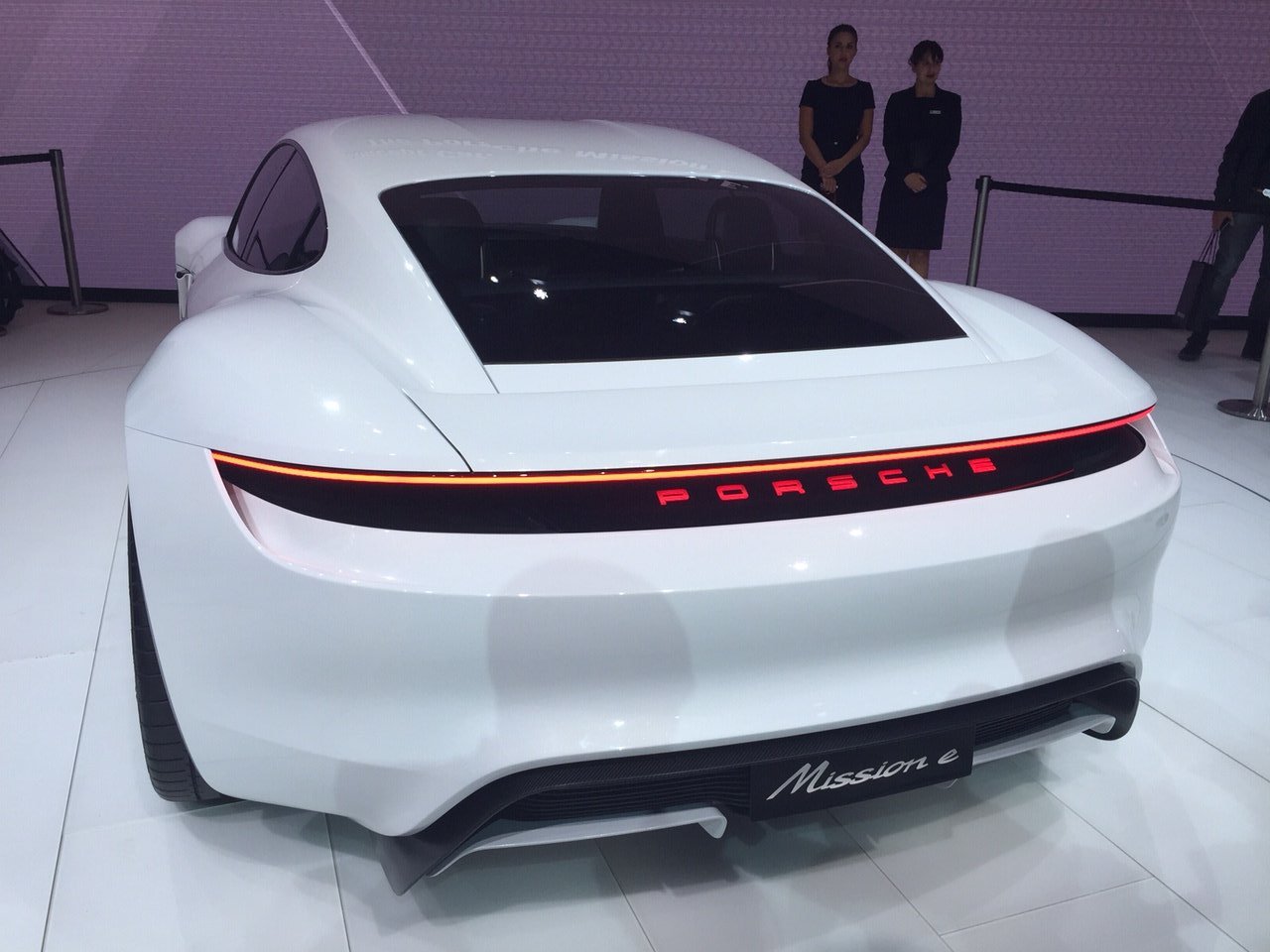 Porsche Mission E - Salone di Francoforte 2015