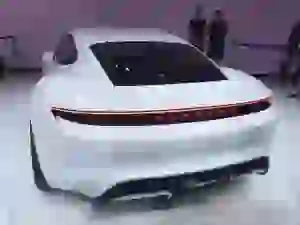 Porsche Mission E - Salone di Francoforte 2015