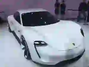 Porsche Mission E - Salone di Francoforte 2015 - 5