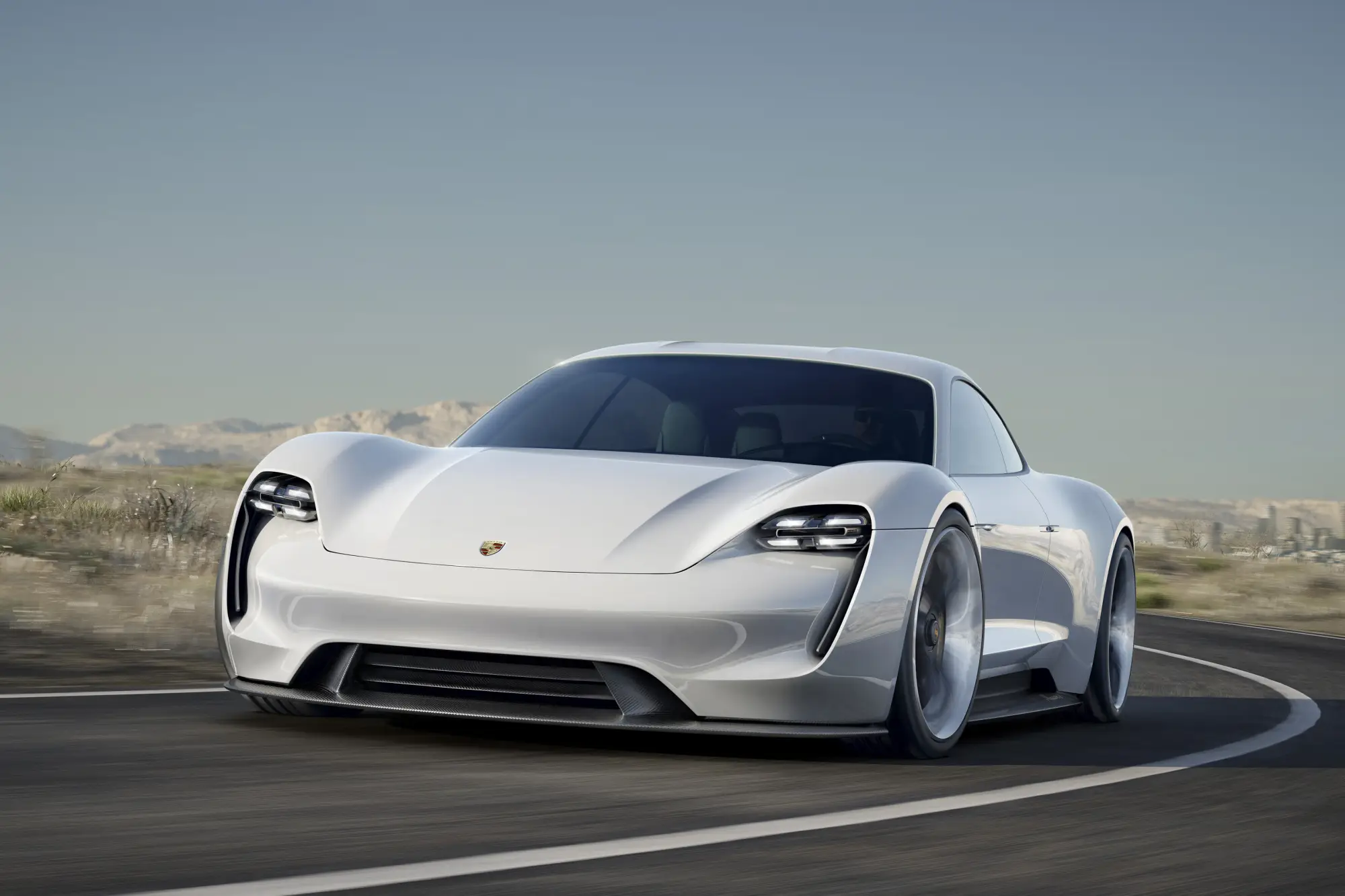 Porsche Mission E - 1