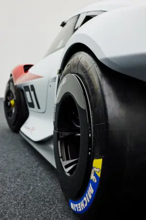Porsche Mission R Concept - 21