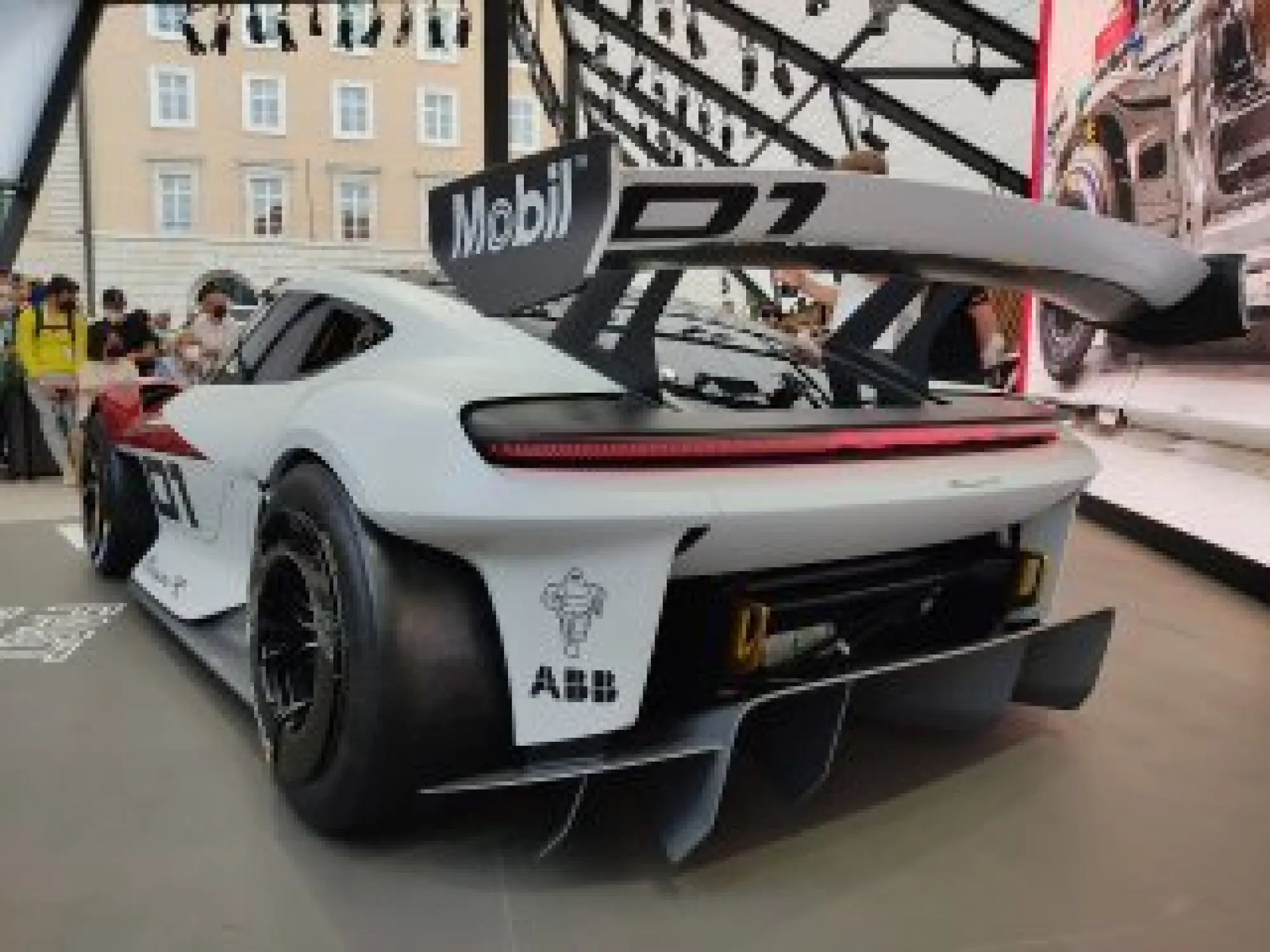 Porsche Mission R - Salone di Monaco 2021 - 2