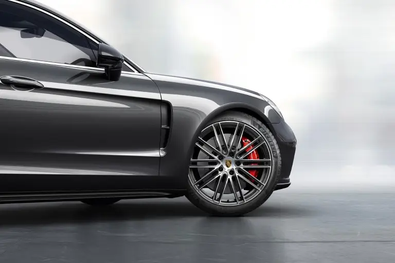 Porsche Panamera 2017 - 27