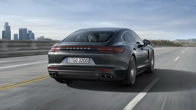 Porsche Panamera 2017 - 46