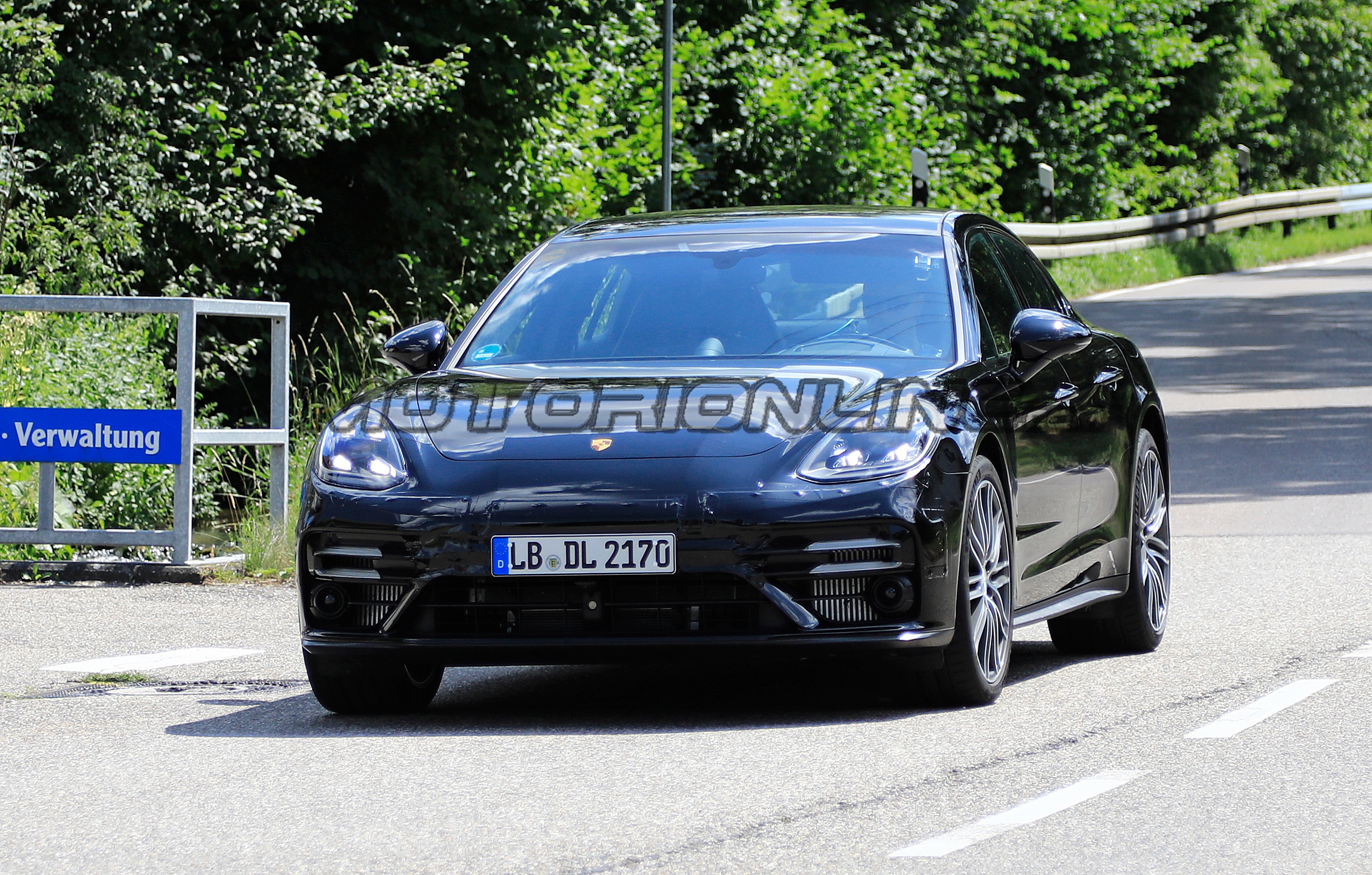 Porsche Panamera 2021 - Foto spia 02-08-2019