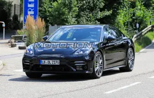 Porsche Panamera 2021 - Foto spia 02-08-2019