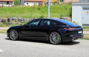 Porsche Panamera 2021 - Foto spia 02-08-2019