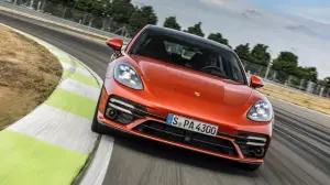 Porsche Panamera 2021 - Foto ufficiali - 1