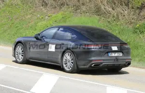 Porsche Panamera 2022 - Foto spia 12-05-2021