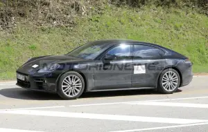 Porsche Panamera 2022 - Foto spia 12-05-2021