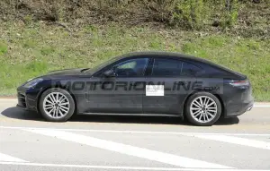 Porsche Panamera 2022 - Foto spia 12-05-2021