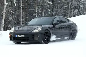 Porsche Panamera 2024 - Foto Spia 07-01-2022