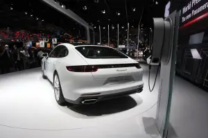 Porsche Panamera 4 E-Hybrid - Salone di Parigi 2016 - 4