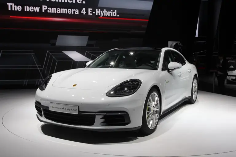 Porsche Panamera 4 E-Hybrid - Salone di Parigi 2016 - 6