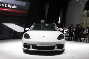 Porsche Panamera 4 E-Hybrid - Salone di Parigi 2016