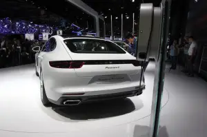 Porsche Panamera 4 E-Hybrid - Salone di Parigi 2016