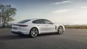 Porsche Panamera 4 E-Hybrid - 2