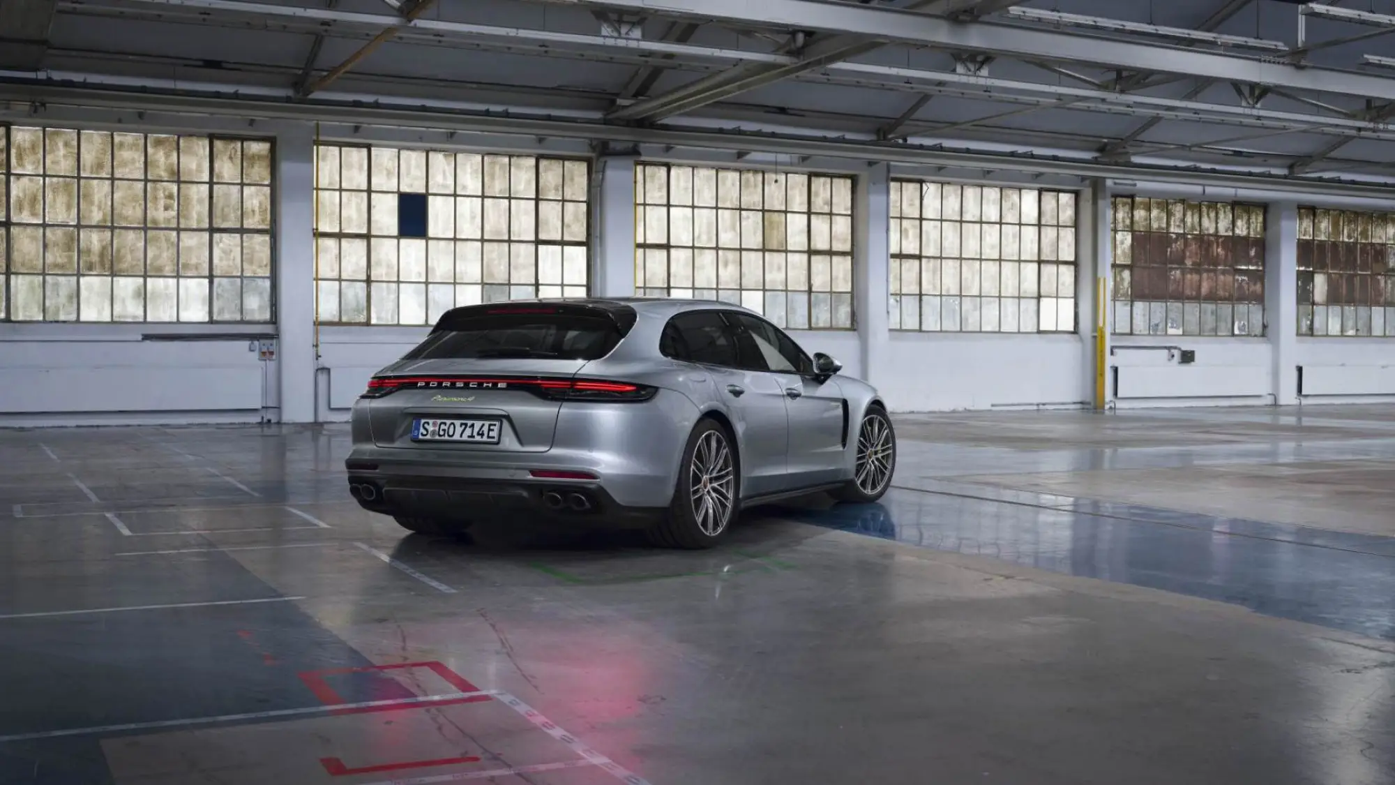 Porsche Panamera - completa la gamma ibrida plug-in - 1
