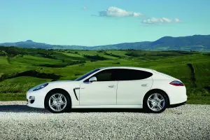 Porsche Panamera Diesel 2011