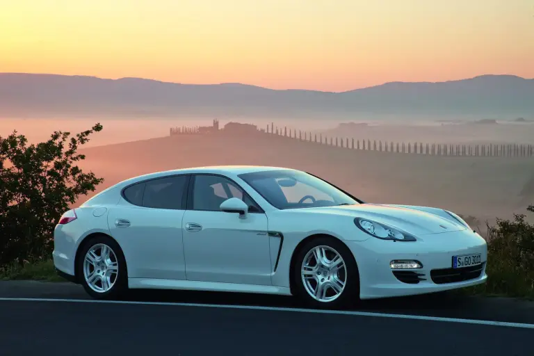 Porsche Panamera Diesel 2011 - 15