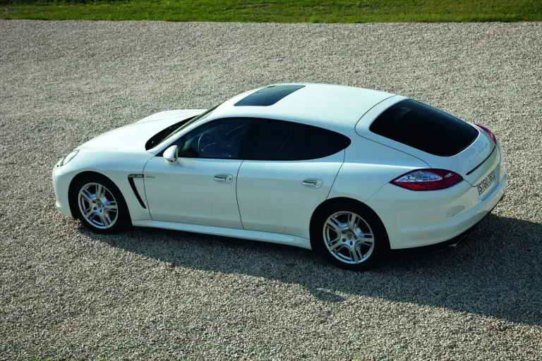 Porsche Panamera Diesel 2011 - 17