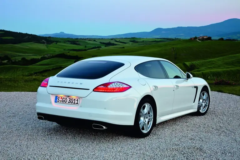 Porsche Panamera Diesel 2011 - 18