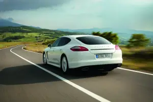 Porsche Panamera Diesel 2011