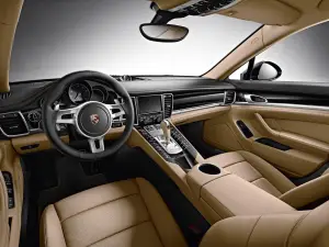 Porsche Panamera Edition - 4