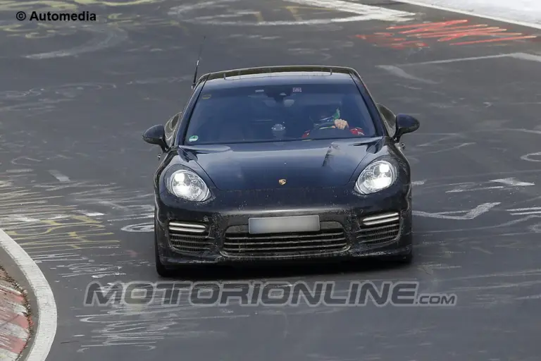 Porsche Panamera facelift - Foto spia 26-03-2013 - 1